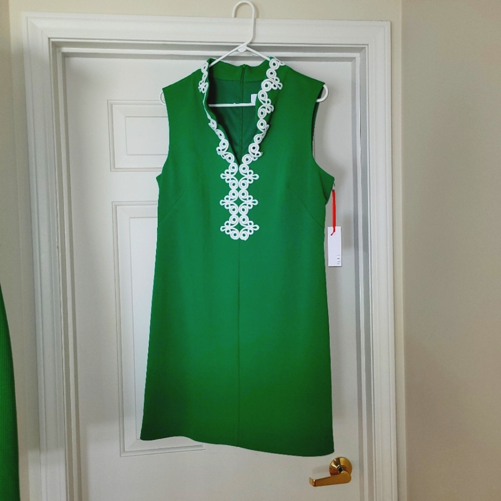 NWT Elle Kelly Green Sheath dress L